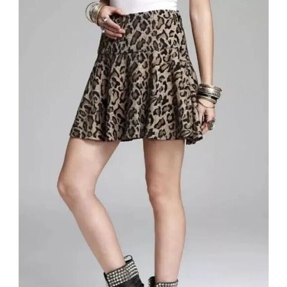 Free People Cheetah/Leopard Print Fit-n-Flare/Skater Mini Skirt Size 0 - Picture 1 of 5